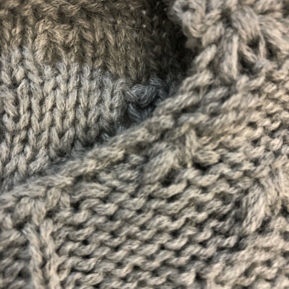 Comfortable Grey Women’s Turkish sweater repeated pattern stretch Red Roza Brand - Picture 9 of 10